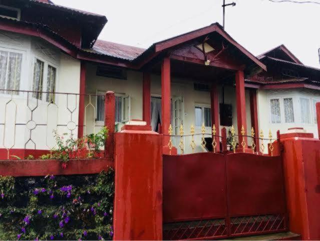 Odyssey'S Pateng Homestay, Czerapuńdżi Zewnętrze zdjęcie